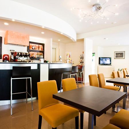 Hotel Apollo Cesenatico Extérieur photo