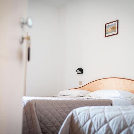 Hotel Apollo Cesenatico Extérieur photo