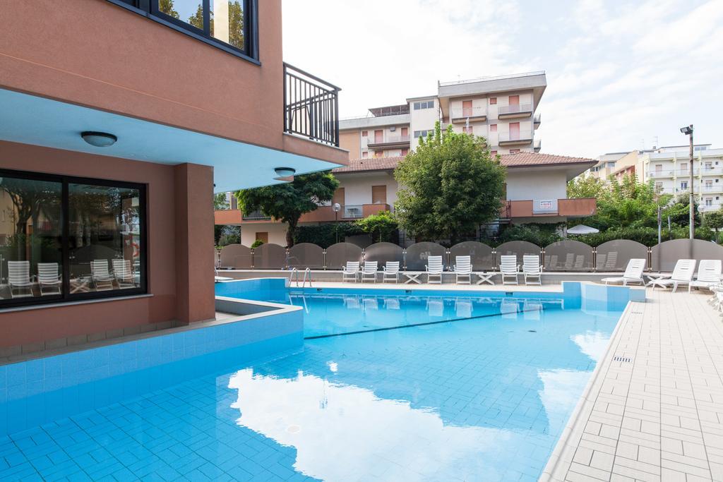 Hotel Apollo Cesenatico Extérieur photo