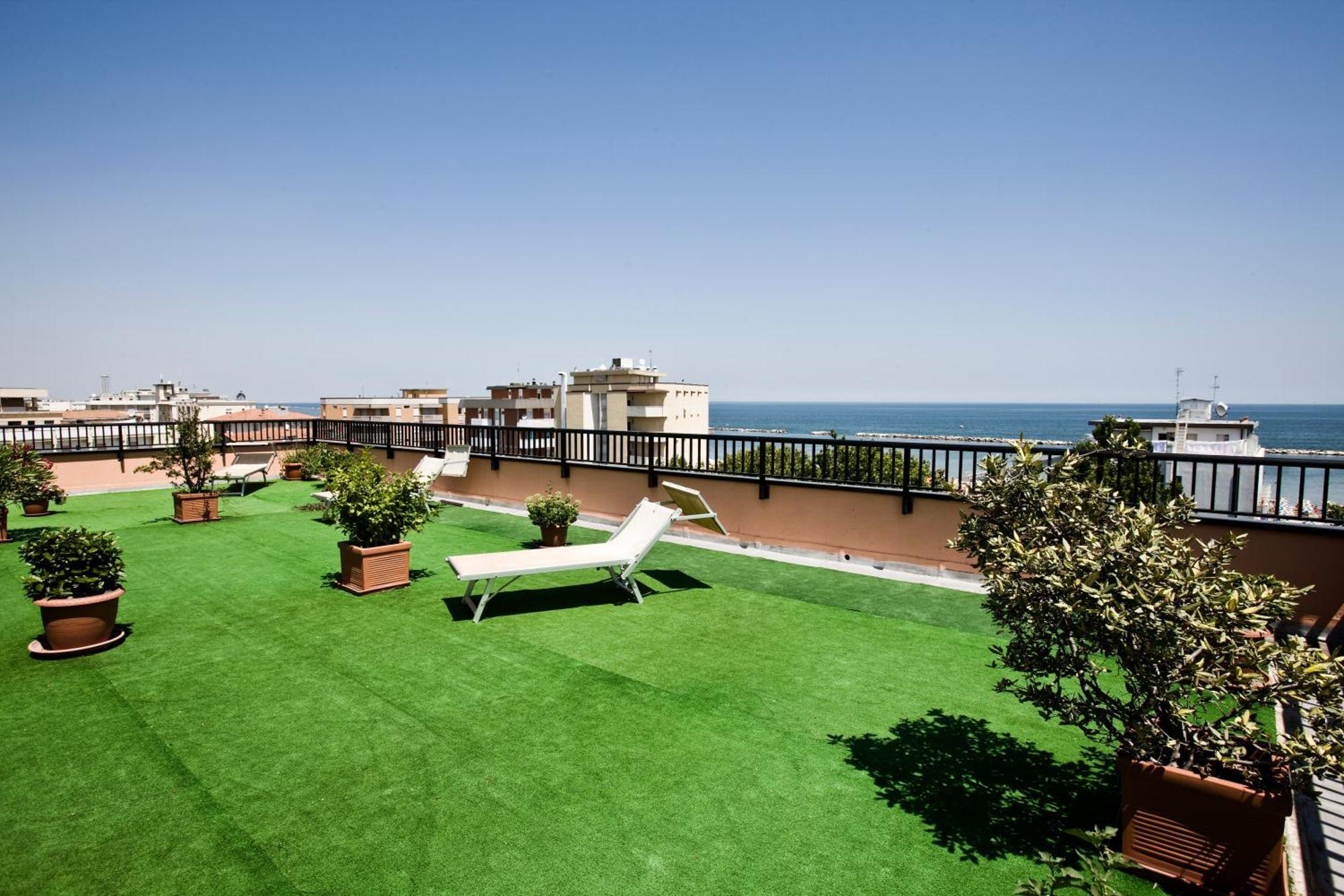 Hotel Apollo Cesenatico Extérieur photo