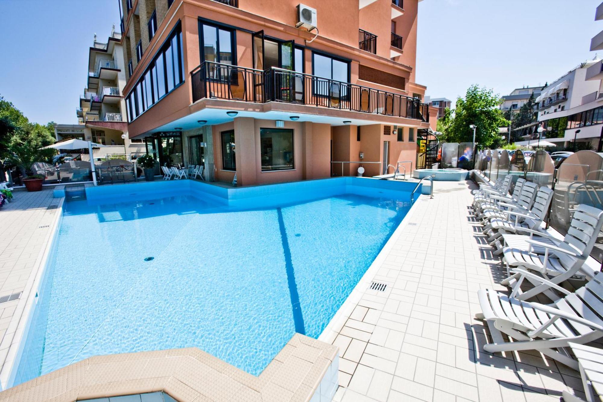 Hotel Apollo Cesenatico Extérieur photo