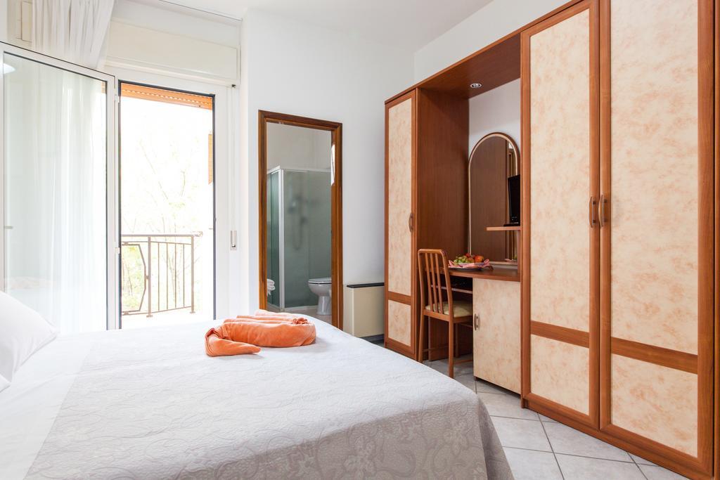 Hotel Apollo Cesenatico Extérieur photo