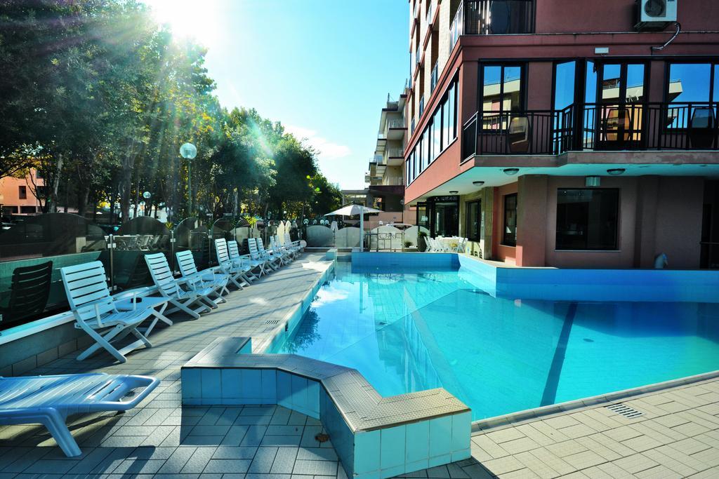 Hotel Apollo Cesenatico Extérieur photo